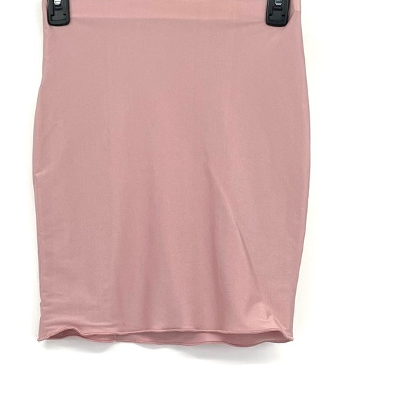 Naked Wardrobe Lettuce Edge Mini Skirt in Pink Size Small NWT - Picture 3 of 6
